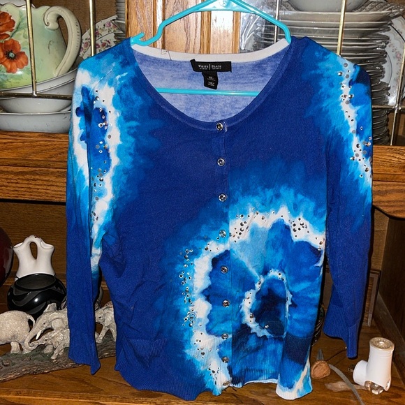 White House Black Market jeweled top - Picture 1 of 5